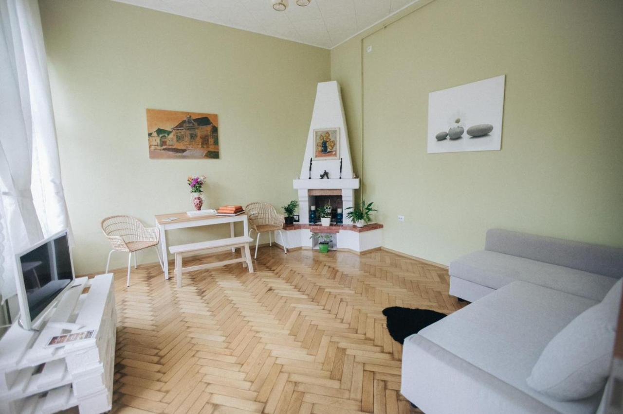 Love Nest Braşov Buitenkant foto