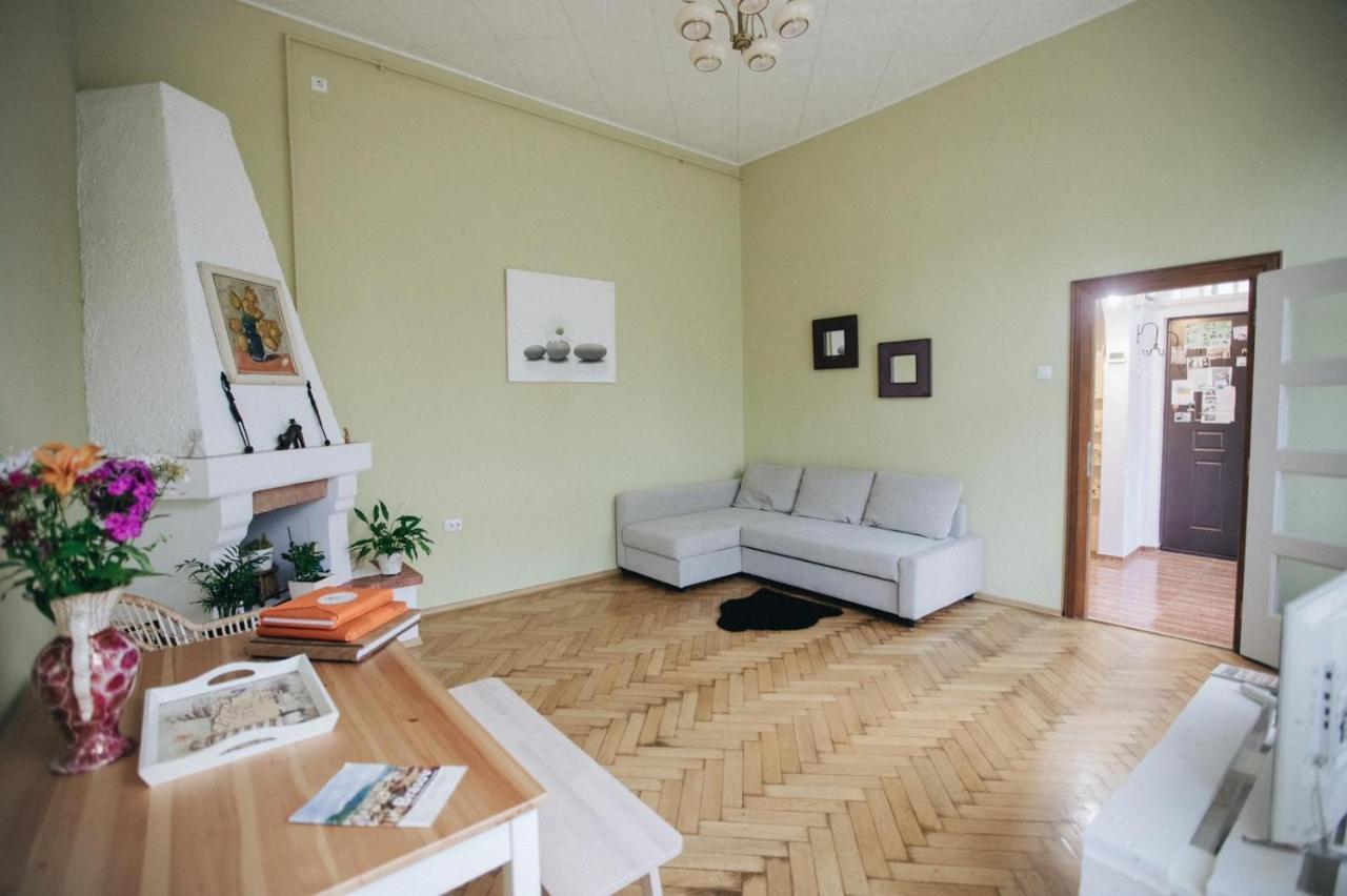 Love Nest Braşov Buitenkant foto